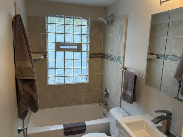 926 Park Avenue, Winthrop Harbor, IL 60096