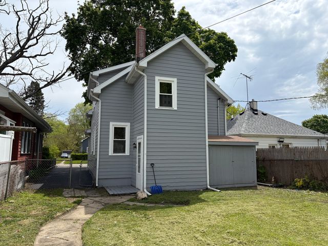 926 Park Avenue, Winthrop Harbor, IL 60096