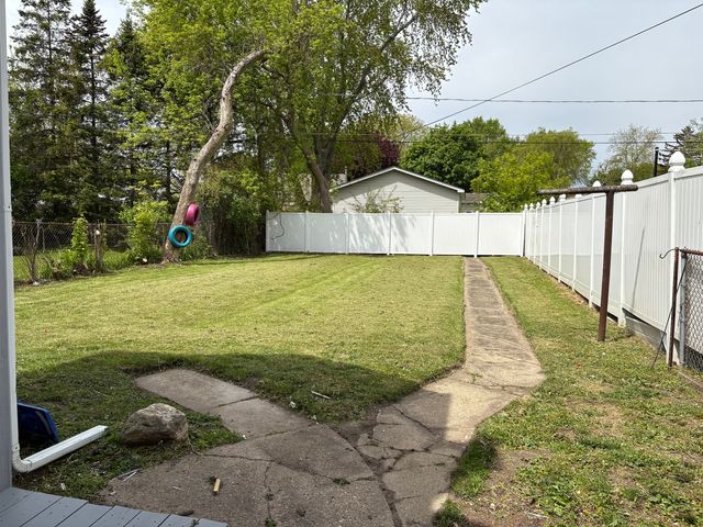 926 Park Avenue, Winthrop Harbor, IL 60096