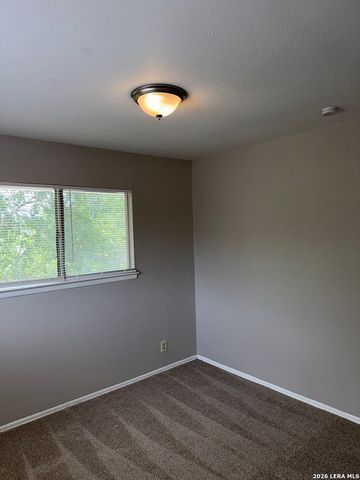 8111 Rain Forest Drive, San Antonio, TX 78239