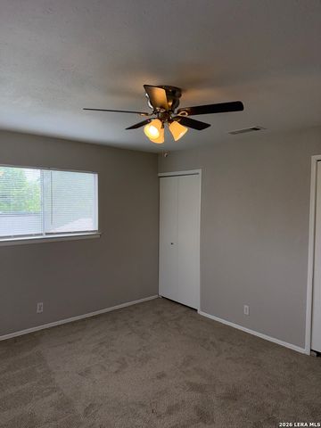 8111 Rain Forest Drive, San Antonio, TX 78239