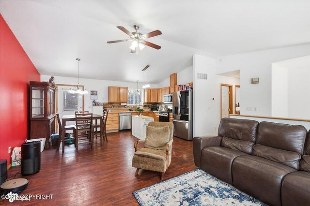 2790 E Wanamingo Drive, Wasilla, AK 99654