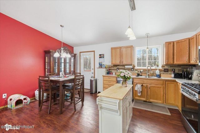 2790 E Wanamingo Drive, Wasilla, AK 99654