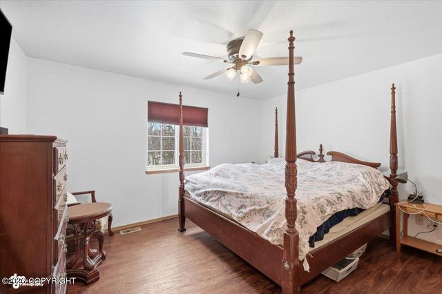 2790 E Wanamingo Drive, Wasilla, AK 99654