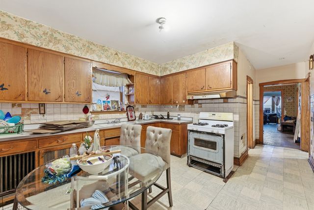 1605 S 49th Court, Cicero, IL 60804