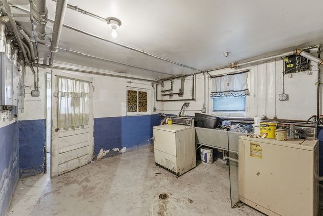 1605 S 49th Court, Cicero, IL 60804