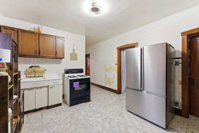 1605 S 49th Court, Cicero, IL 60804