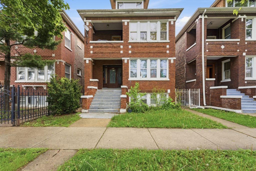 1605 S 49th Court, Cicero, IL 60804
