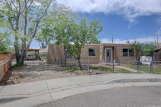 1025 Lynch Court NW, Albuquerque, NM 87104