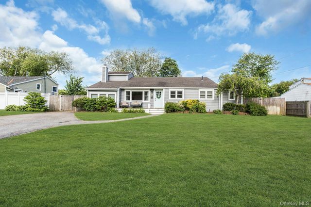 121 Lowell Road, Sayville, NY 11782