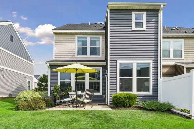 18477 60th Avenue N, Plymouth, MN 55446
