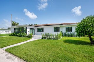 1621 S Treasure Drive, North Bay Village, FL 33141