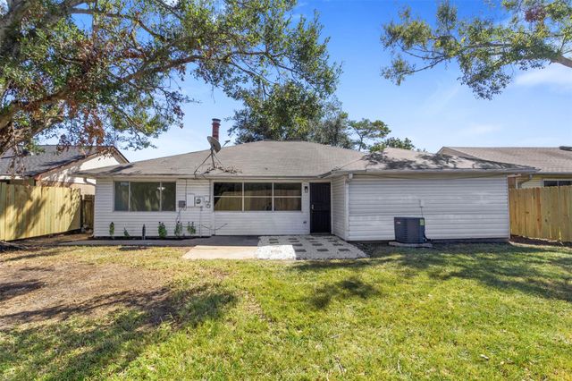 1919 Ripple Creek Drive, Missouri City, TX 77489