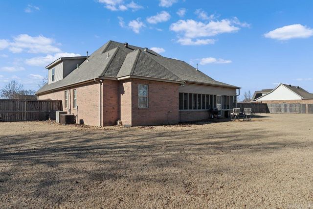 104 Meritt Cove, Marion, AR 72364