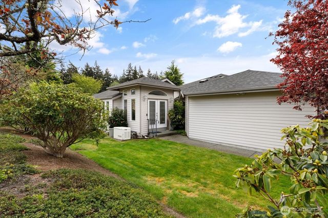 2475 SW Talon Loop, Oak Harbor, WA 98277