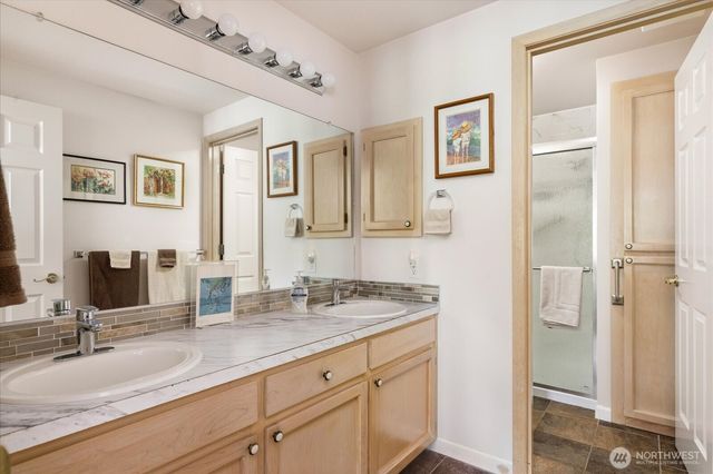 2475 SW Talon Loop, Oak Harbor, WA 98277