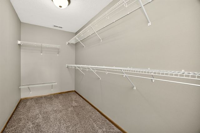 1598 Nine Iron Drive, West Des Moines, IA 50266