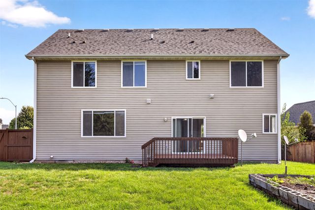 1598 Nine Iron Drive, West Des Moines, IA 50266