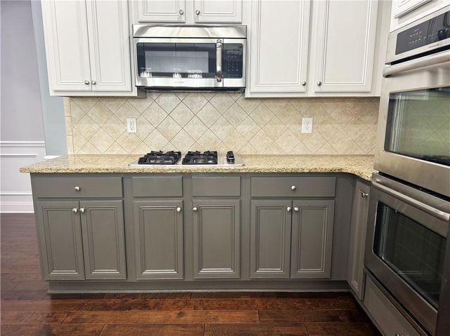 4215 Hopewell Manor Dr, Cumming, GA 30028