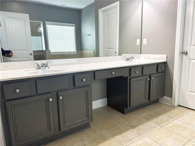 4215 Hopewell Manor Dr, Cumming, GA 30028