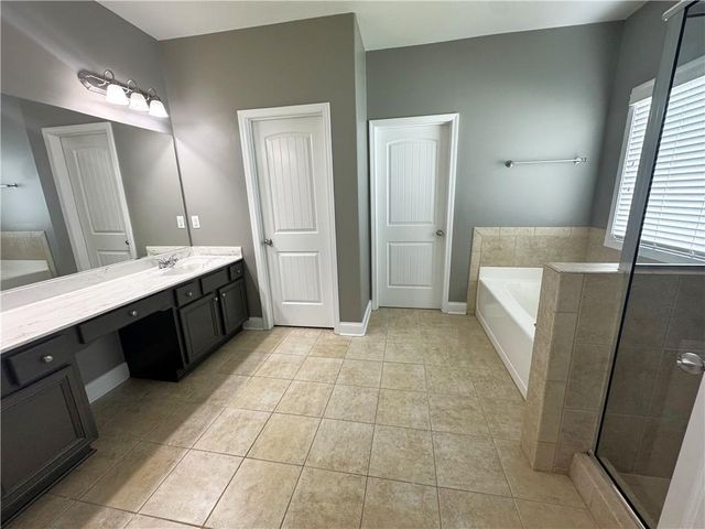 4215 Hopewell Manor Dr, Cumming, GA 30028