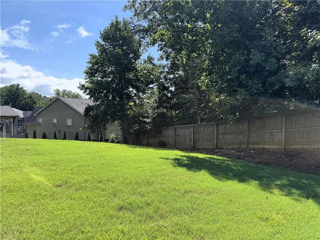 4215 Hopewell Manor Dr, Cumming, GA 30028