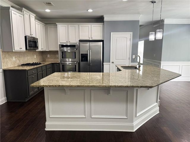 4215 Hopewell Manor Dr, Cumming, GA 30028