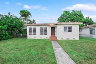 5135 SW 6th St, Miami, FL 33134