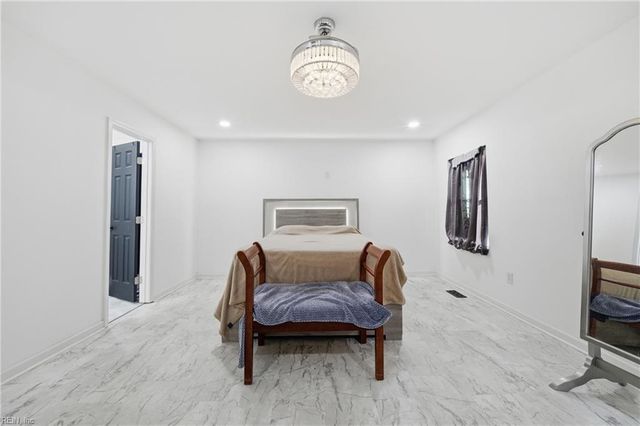 845 N King ST, Hampton, VA 23669