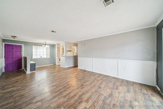 6712 S Lewis Avenue 104, Tulsa, OK 74136