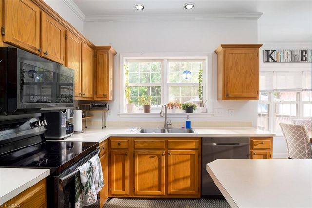 3905 Fairstone Place, High Point, NC 27265