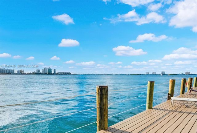 2250 Bay Dr 17, Miami Beach, FL 33141