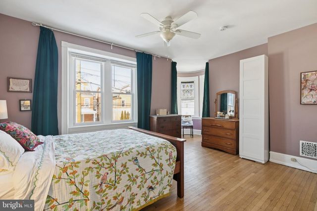 122 E WASHINGTON LN, Philadelphia, PA 19144