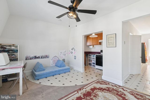 122 E WASHINGTON LN, Philadelphia, PA 19144