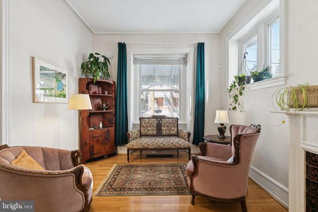 122 E WASHINGTON LN, Philadelphia, PA 19144