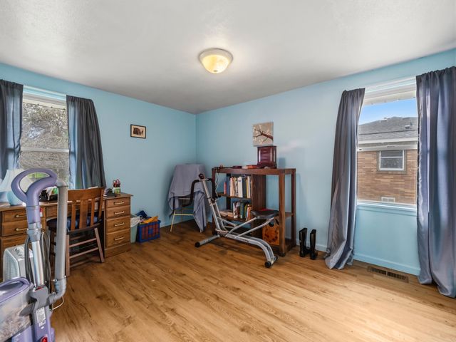 4630 Clinton Avenue, Klamath Falls, OR 97603