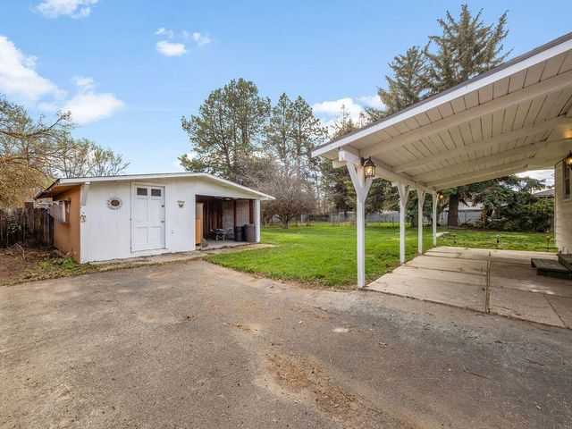 4630 Clinton Avenue, Klamath Falls, OR 97603