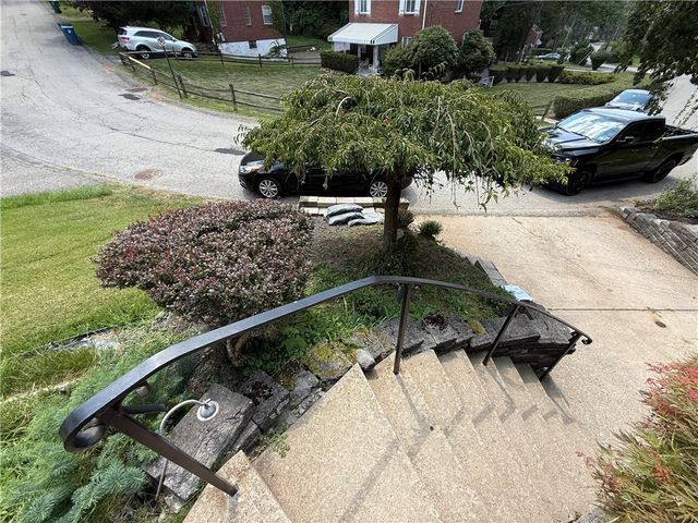 11717 Joan Dr, Penn Hills, PA 15235