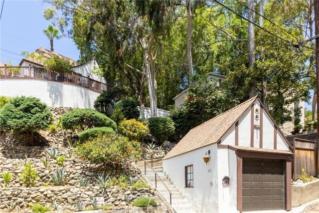 641 Canyon Drive, Glendale, CA 91206