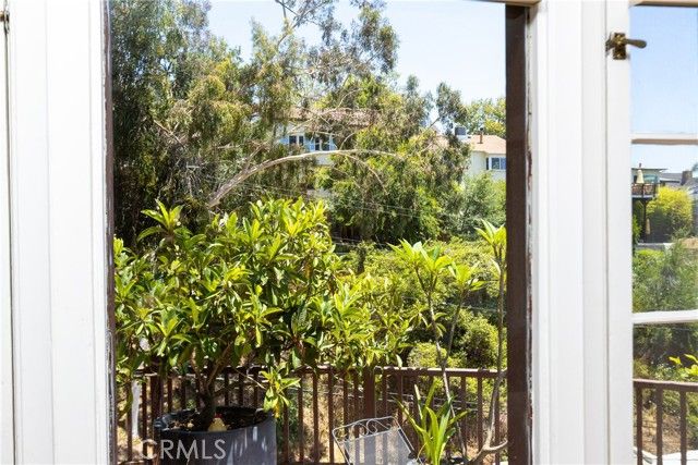 641 Canyon Drive, Glendale, CA 91206