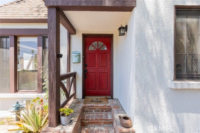 641 Canyon Drive, Glendale, CA 91206