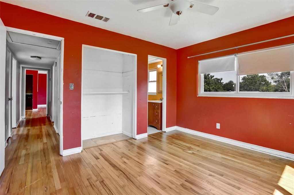 Image 11 of property listing at 3002 DRAKE DRIVE, Orlando, FL 32810