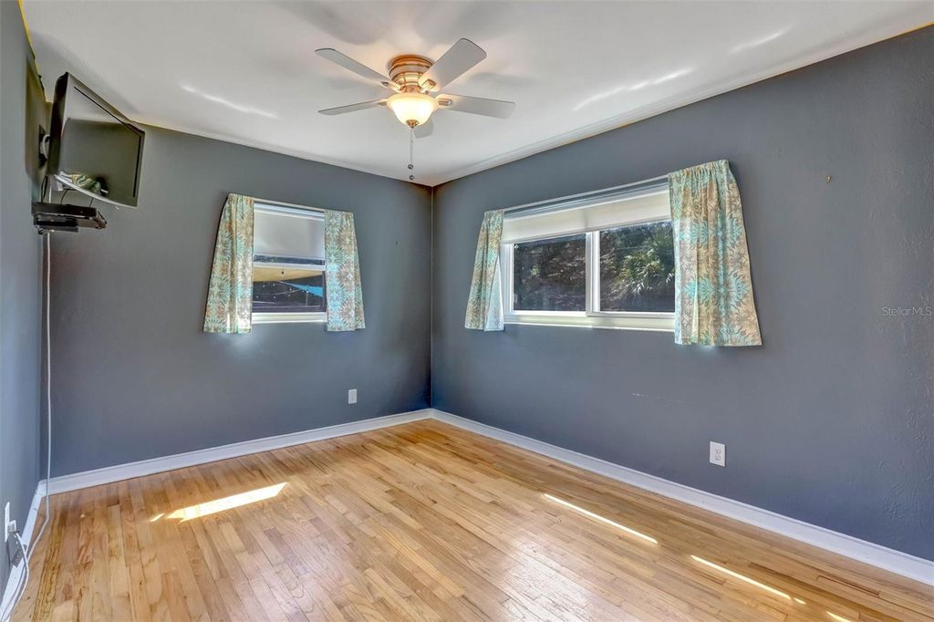 Image 13 of property listing at 3002 DRAKE DRIVE, Orlando, FL 32810