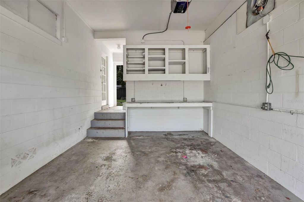 Image 17 of property listing at 3002 DRAKE DRIVE, Orlando, FL 32810