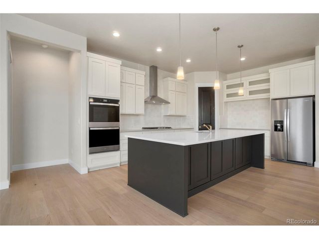 24113 E 36th Pl, Aurora, CO 80019