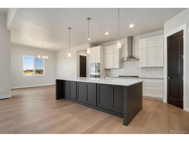 24113 E 36th Pl, Aurora, CO 80019