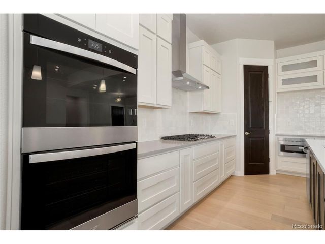 24113 E 36th Pl, Aurora, CO 80019