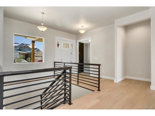 24113 E 36th Pl, Aurora, CO 80019