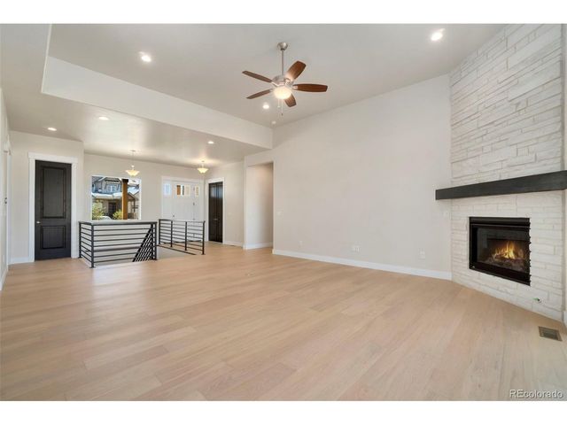 24113 E 36th Pl, Aurora, CO 80019