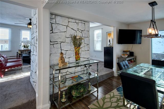 123 Woodbridge Drive, Charleston, WV 25311